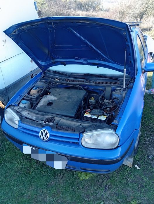 Голф 4 1.6  16V на части