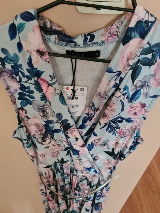 Рокля Mohito флорален принт