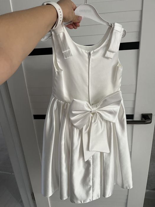 Продам платья для девочки