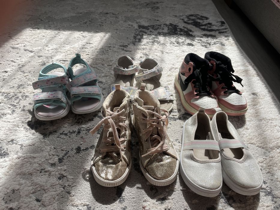 Кеды, сандали 27 рр