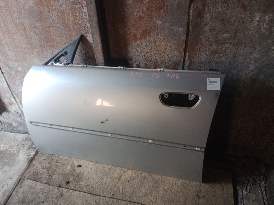 Левый передний дверь Субару Легаси 2006