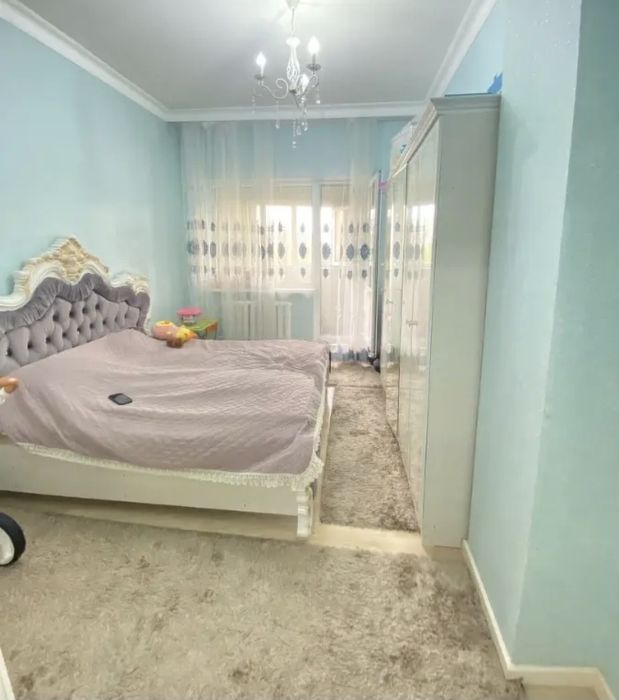Срочно продам  4-х квартиру