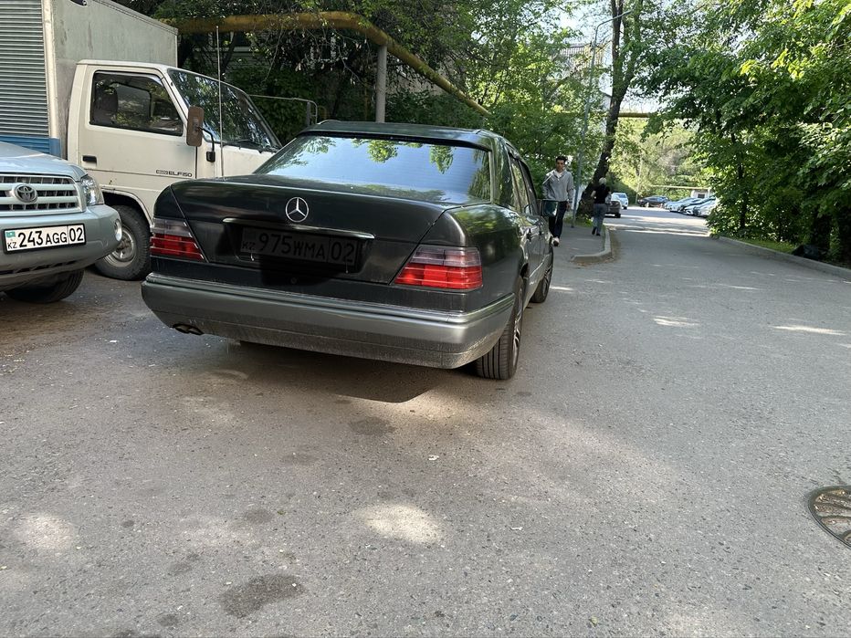 Продам мерседес W124 m104 3.2 объем