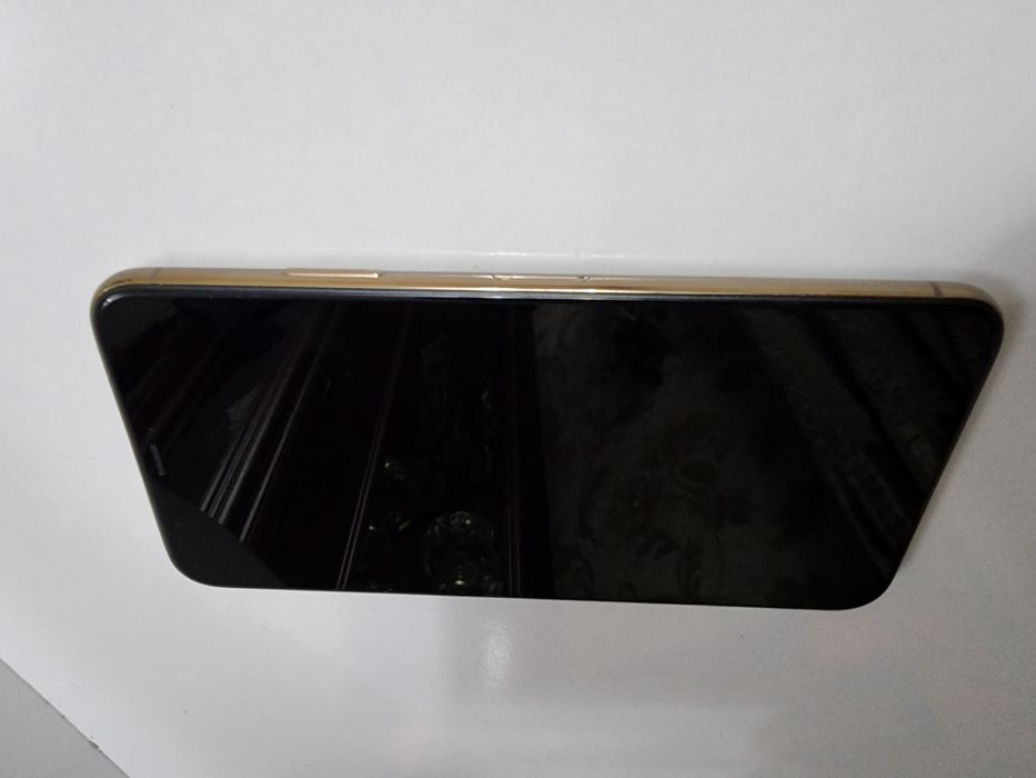 Iphone 11 Pro Max  LL/A 256GB Srochna Xammayogi ishlidi