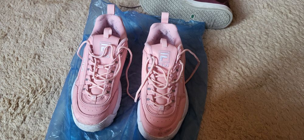 Градски Маратонки Fila 38 висока подметка.