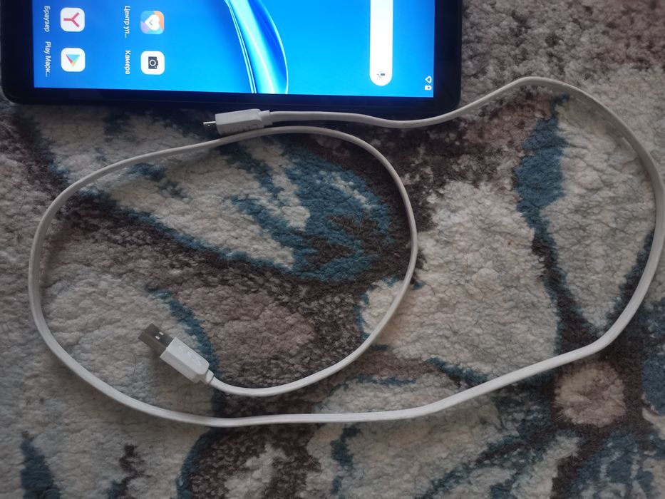 Планшет новый Lenovo