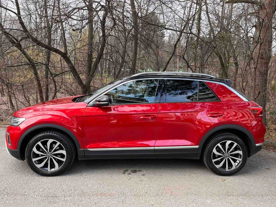 Продавам VW T-Roc 2022 година