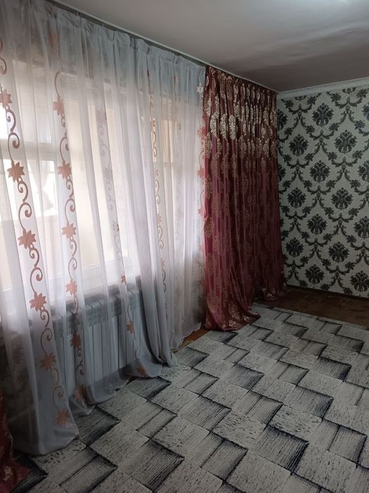 2х комнатная с частичной обстановкой в 1 микрорайоне