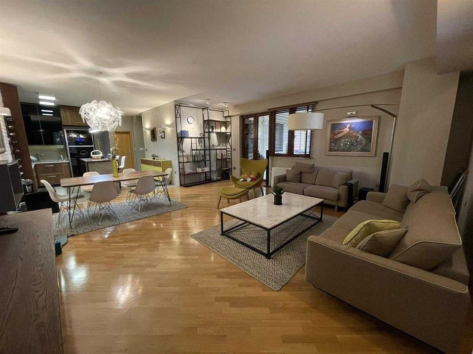 Дава се под наем Тристаен апартамент в Пловдив, Център - 74 кв.м за 214.2 € - Снимка #1