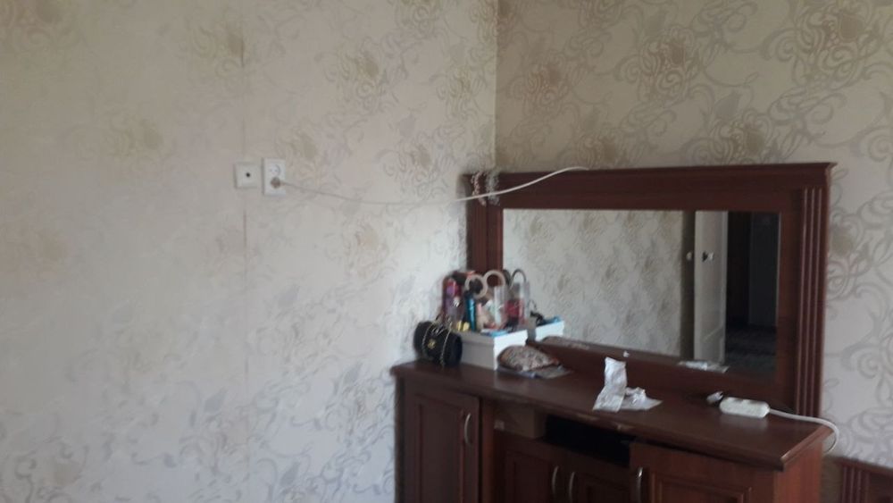 Дукент 13 квартал Квартира сотилади