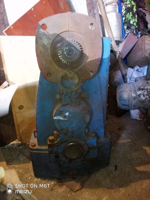 Продам редуктор  В160