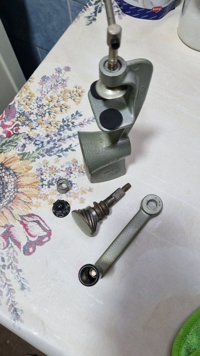 Ручная Мельница,  кофемолка, перцемолка  СССР