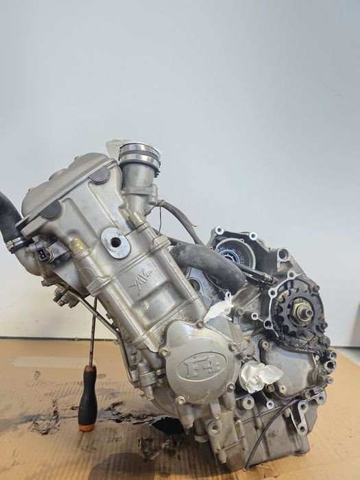 Motor complet propulsor   MV Agusta F4 750 2003 2006