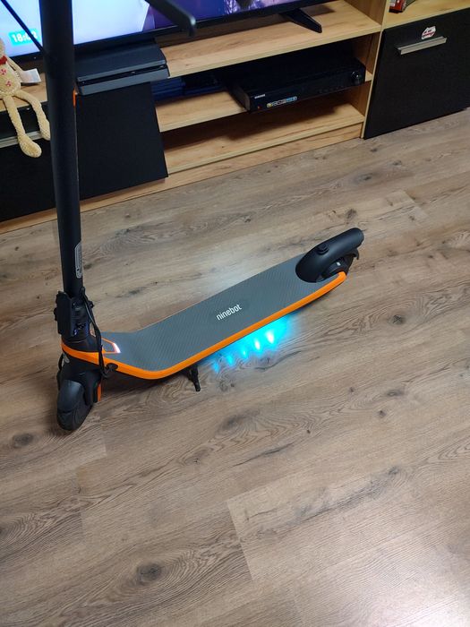 Продавам детска Ел. Тротинетка