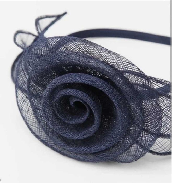 Zara диадема с цвете