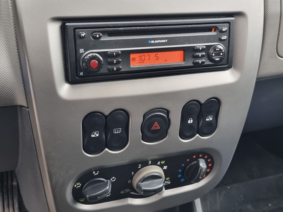 Vând Logan Benzină, 1.4 GPL