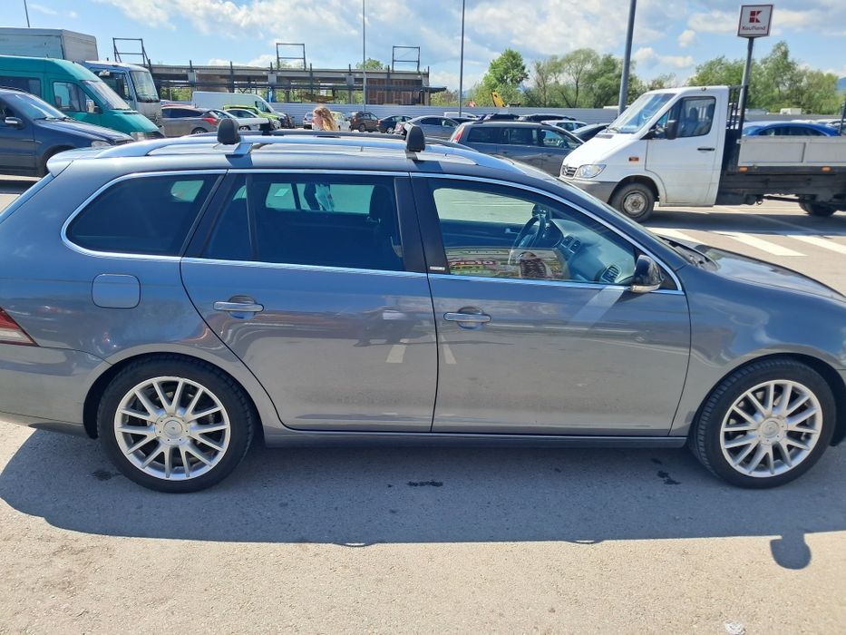 Vând Volkswagen Golf 2.0tdi 140cp 2011