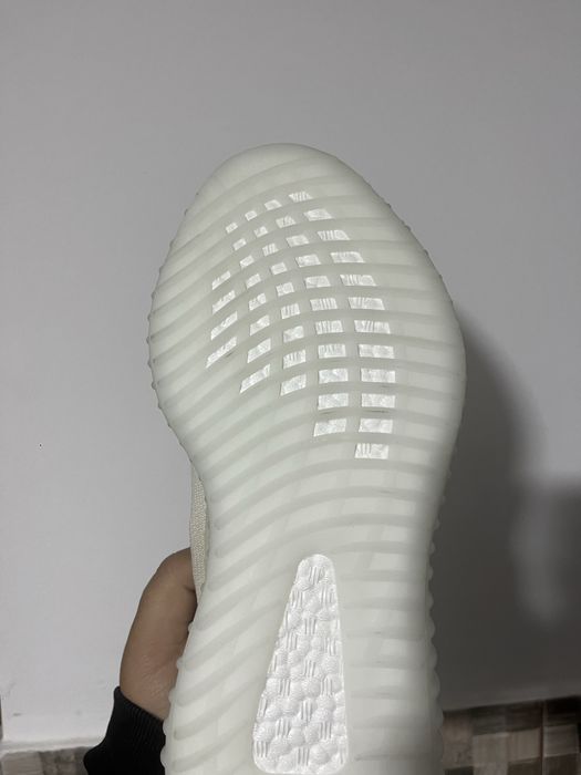 Yeezy white (marime 42;42 2/3)