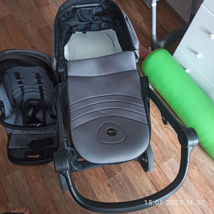 Продам коляску детскую