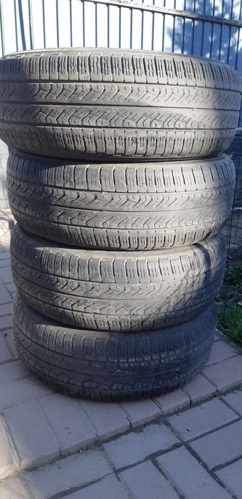 Продам комплект резины