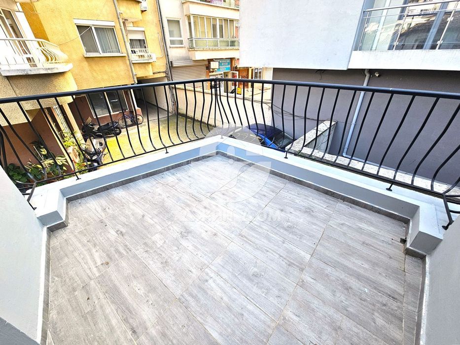 Продава се Къща в Бургас, Лазур - 110 кв.м за 1810 €/кв.м - Снимка #10