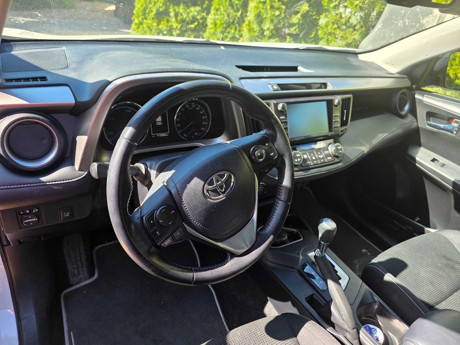 TOYOTA RAV4 2017 — imagine 5