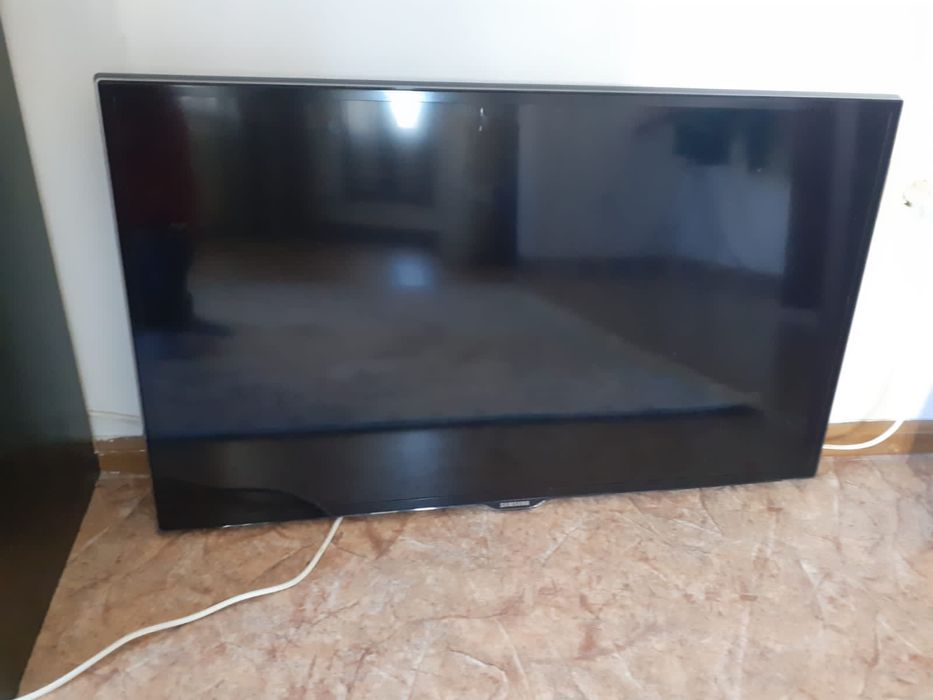 Продам телевизор Самсунг