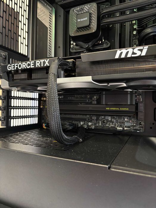 Геймърски компютър Intel Core Ultra 7 265KF, RTX 5070 12GB, 64GB ram