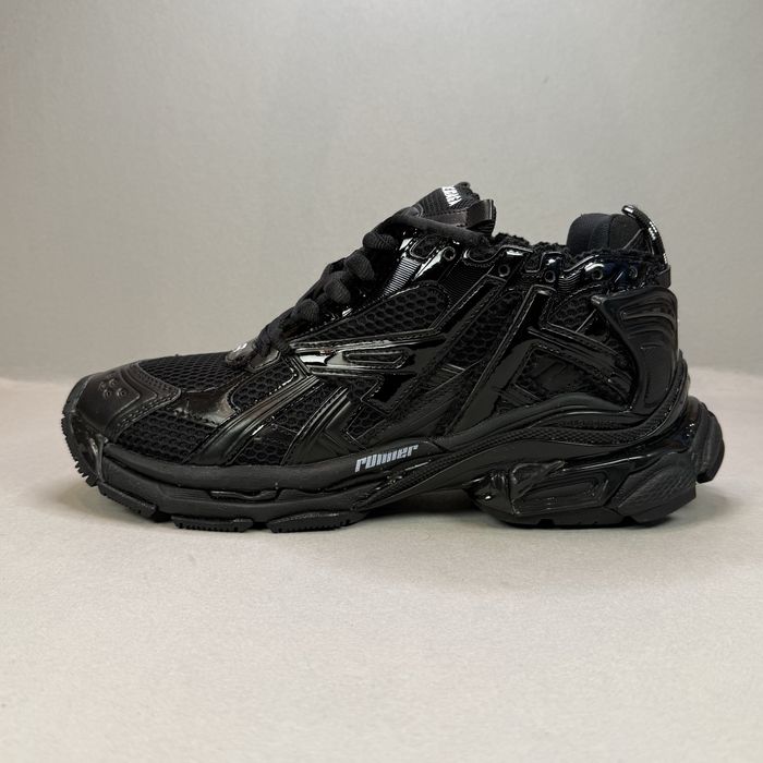 Balenciaga Runner "Triple Black"! НОВИ!