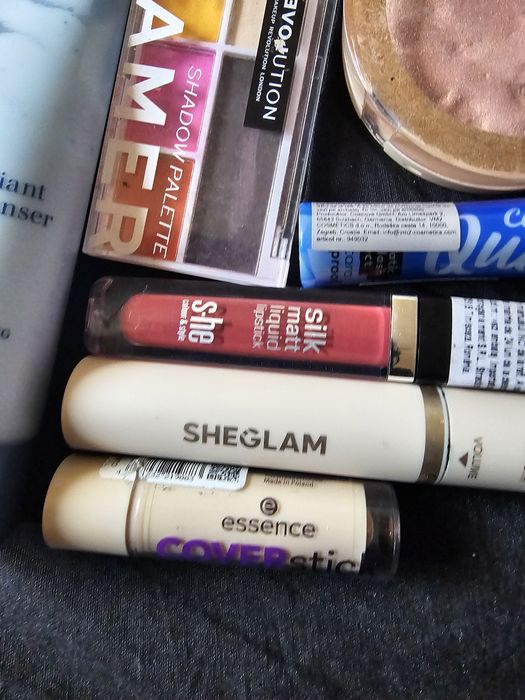 Set de machiaje farduri rimel pudra crema