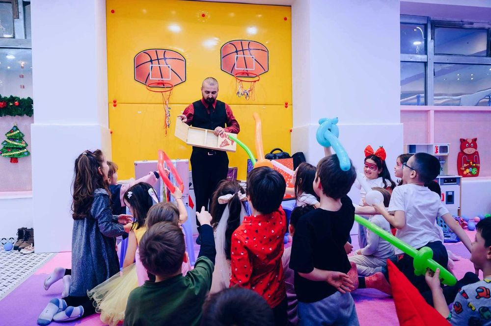 Magician petreceri copii si botez Tg Jiu Gorj