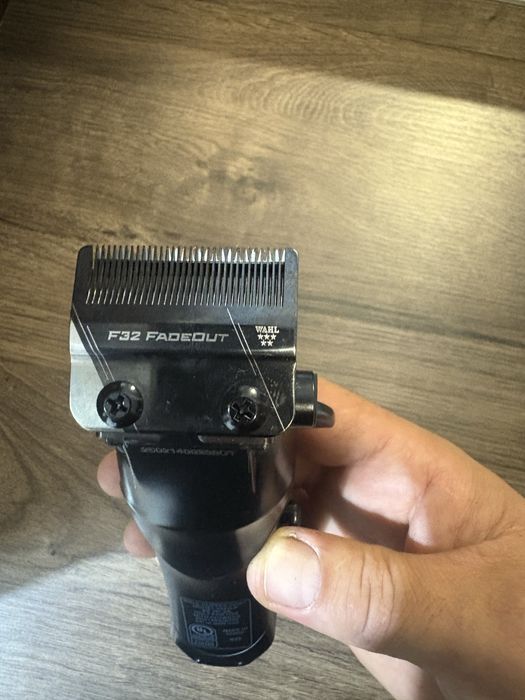 Промоция!!Последен модел фризьорска машимка wahl vapor