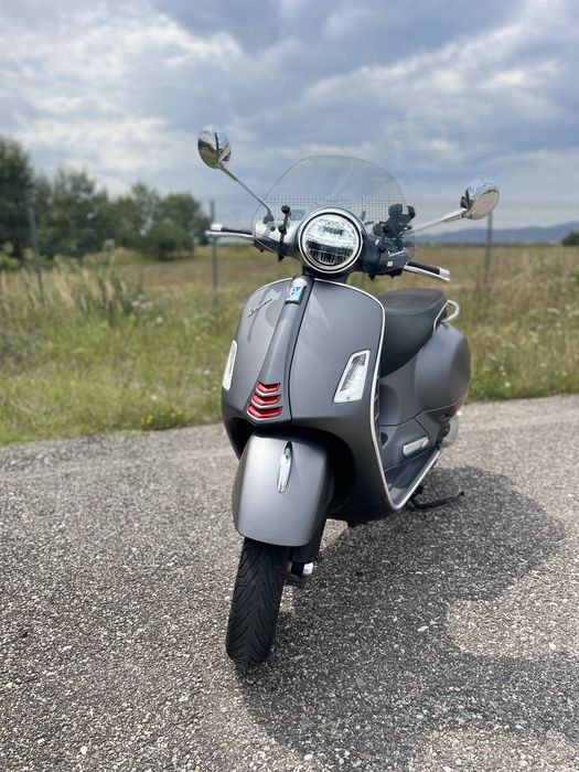 Piaggio Vespa 300 GTS Supersport
