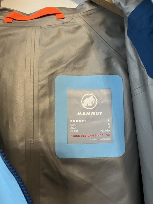 Дамско яке MAMMUT