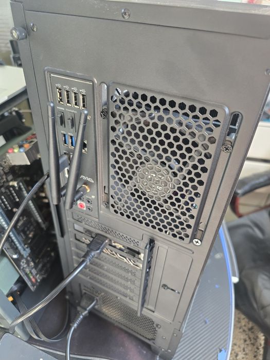 Мощен гейминг компютър MSI / Intel i5-11400F / AMD RX 6750 XT 12GB / 16GB RAM / 500GB SSD / 700W