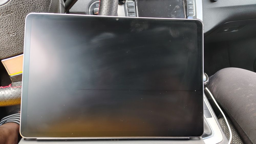 Vând tableta Huawei mate pad 11.5 desigilata pentru poze