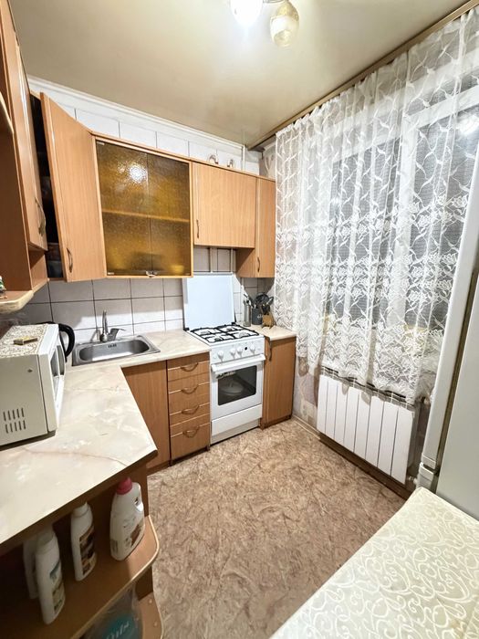 Продам 2х комн квартиру в 20 мкр