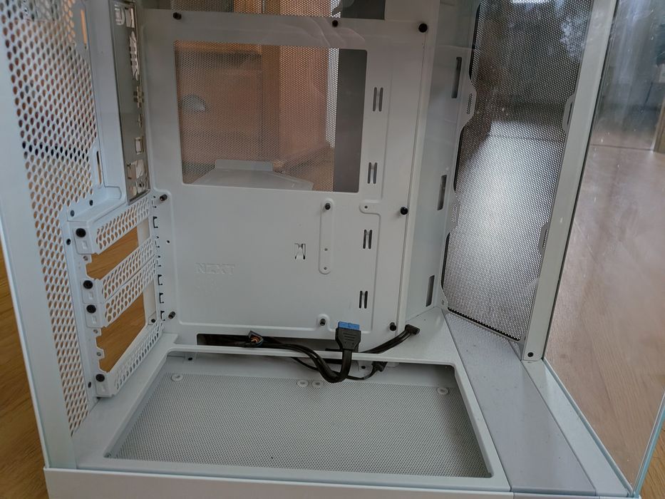 Carcasa NZXT h6 flow