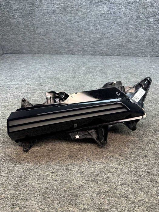 Stop dreapta haion BMW XM G09