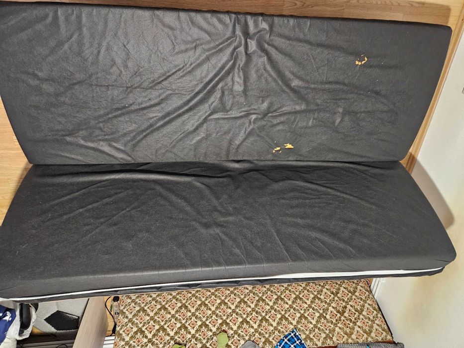 Canapea extensibila 185 x 130 cu spatiu depozitare