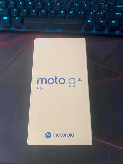 Телефон Moto G35 5G