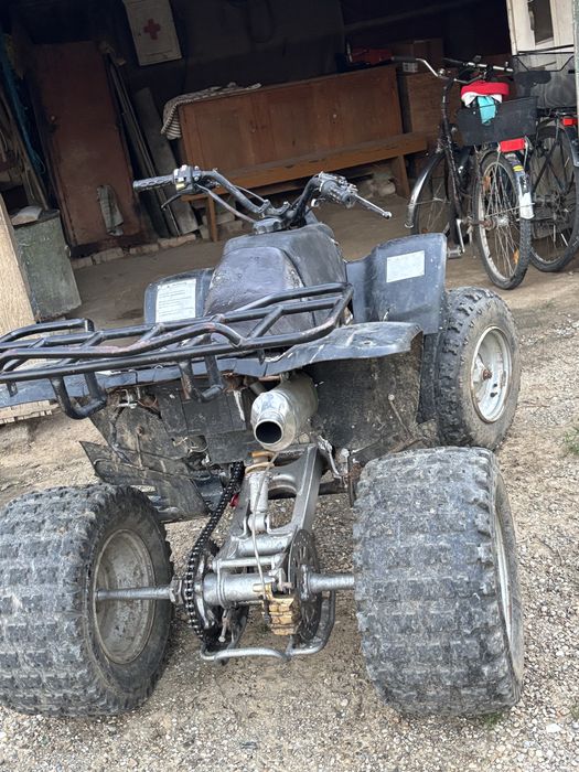 De vanzare atv 250cc