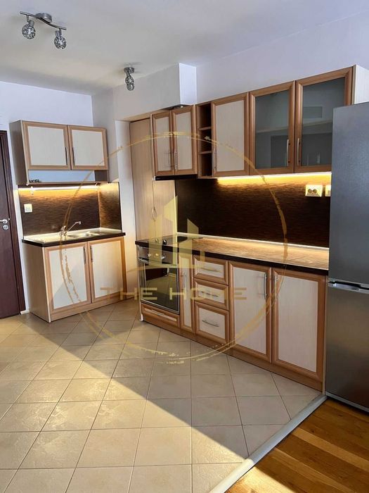 Дава се под наем Двустаен апартамент в Варна, Цветен квартал - 62 кв.м за 550 € - Снимка #5