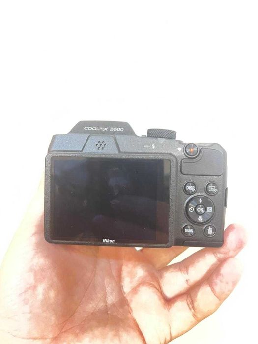 Nikon Coolpix B500