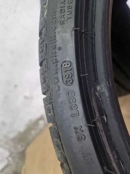4 Pirelli R20 235/35/-285/35
спорт пакет зимни гуми 
DOT3918