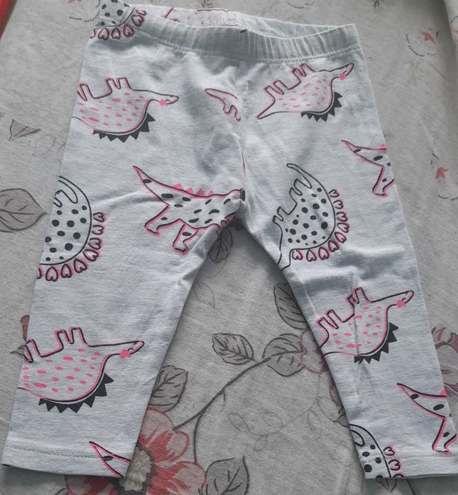 6 броя бебешки долнища размер 74