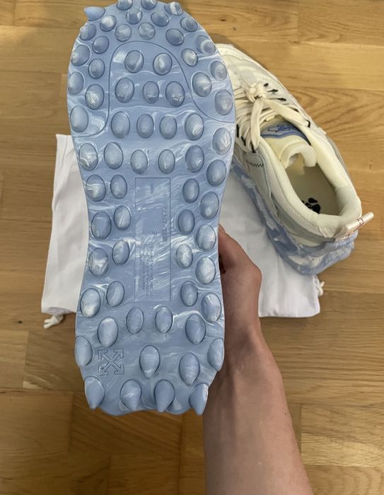 Adidasi off White