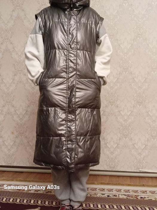 Продам зимние куртку