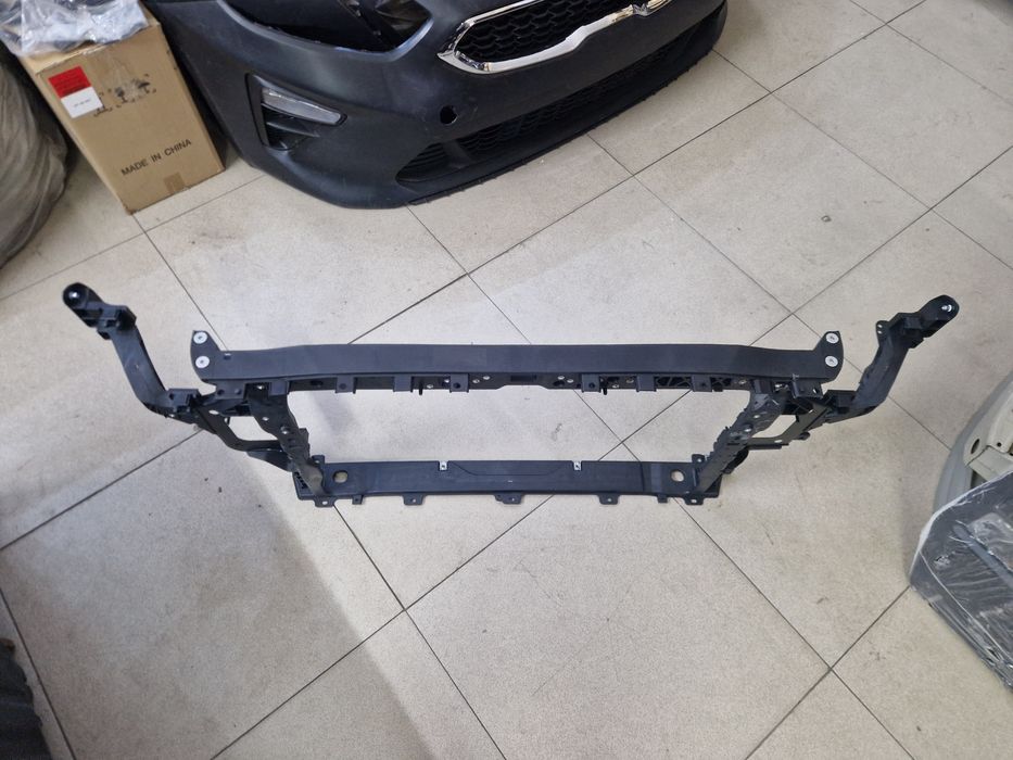 Запчасти  телевизор KIA CEED