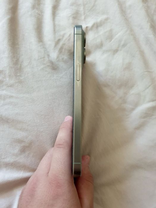 15 Pro Max 256 GB sotiladi